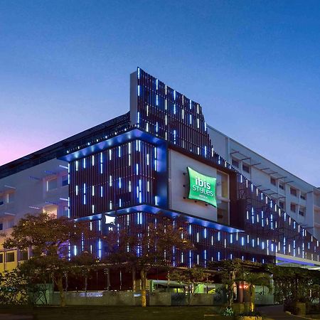 Ibis Styles Yogyakarta Hotel Buitenkant foto
