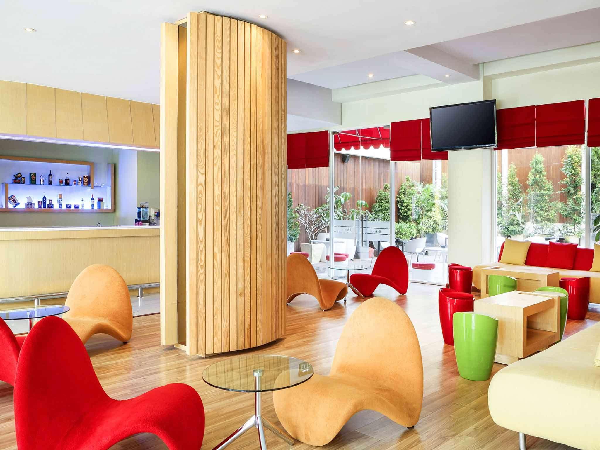 Ibis Styles Yogyakarta Hotel Buitenkant foto