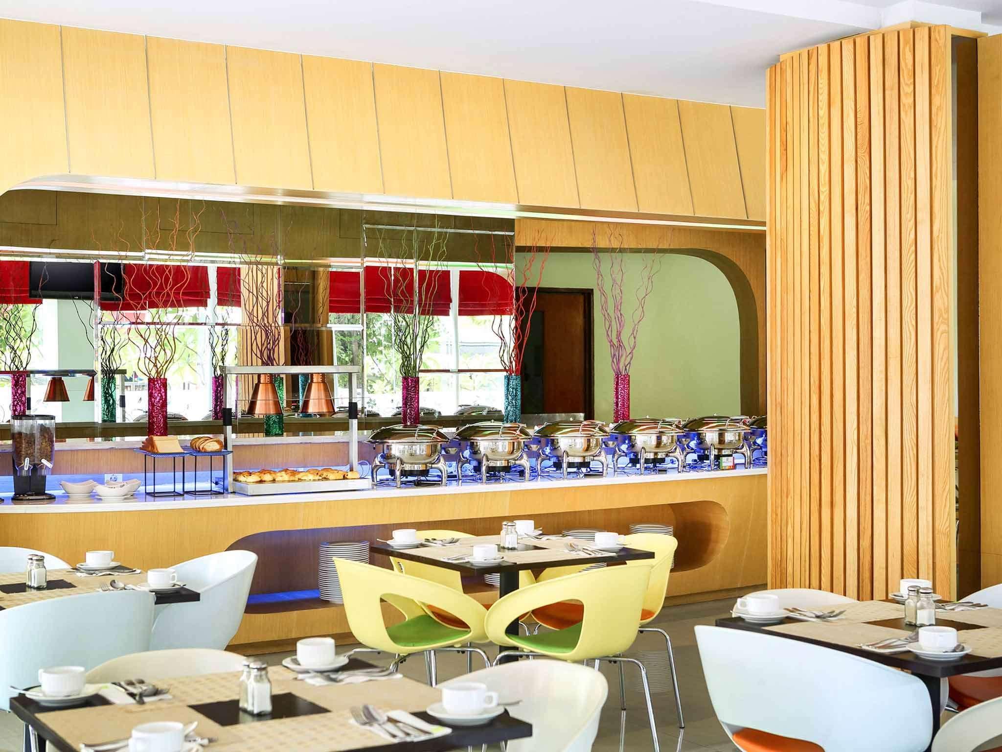 Ibis Styles Yogyakarta Hotel Buitenkant foto