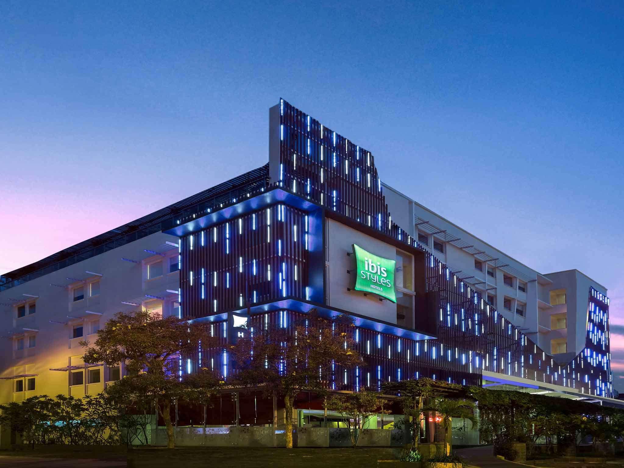 Ibis Styles Yogyakarta Hotel Buitenkant foto