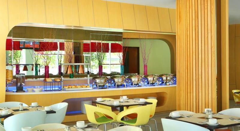 Ibis Styles Yogyakarta Hotel Buitenkant foto