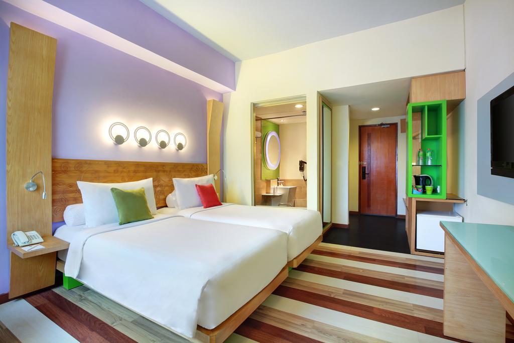 Ibis Styles Yogyakarta Hotel Buitenkant foto