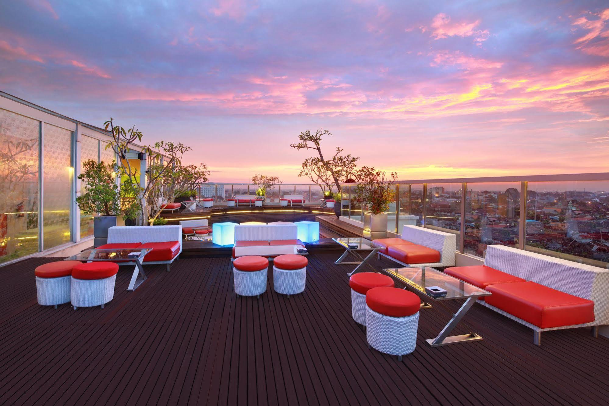 Ibis Styles Yogyakarta Hotel Buitenkant foto