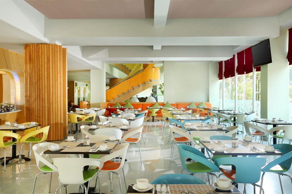 Ibis Styles Yogyakarta Hotel Buitenkant foto